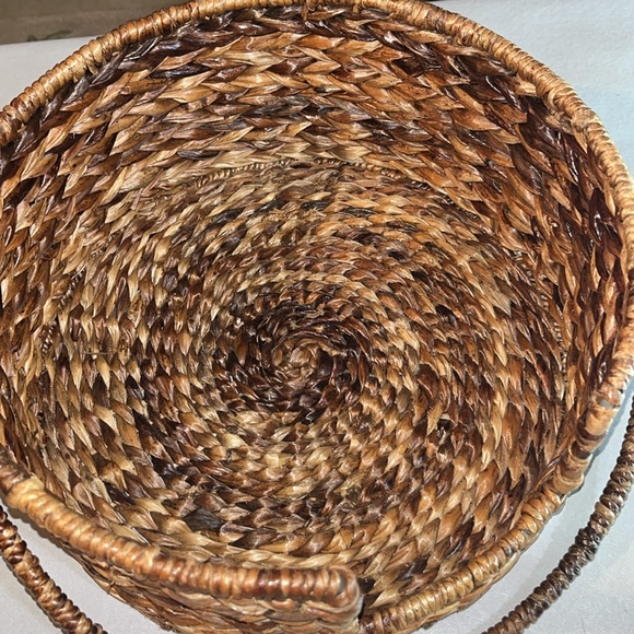 Round Handcrafted Shellacked Basket - Picture 3 of 6